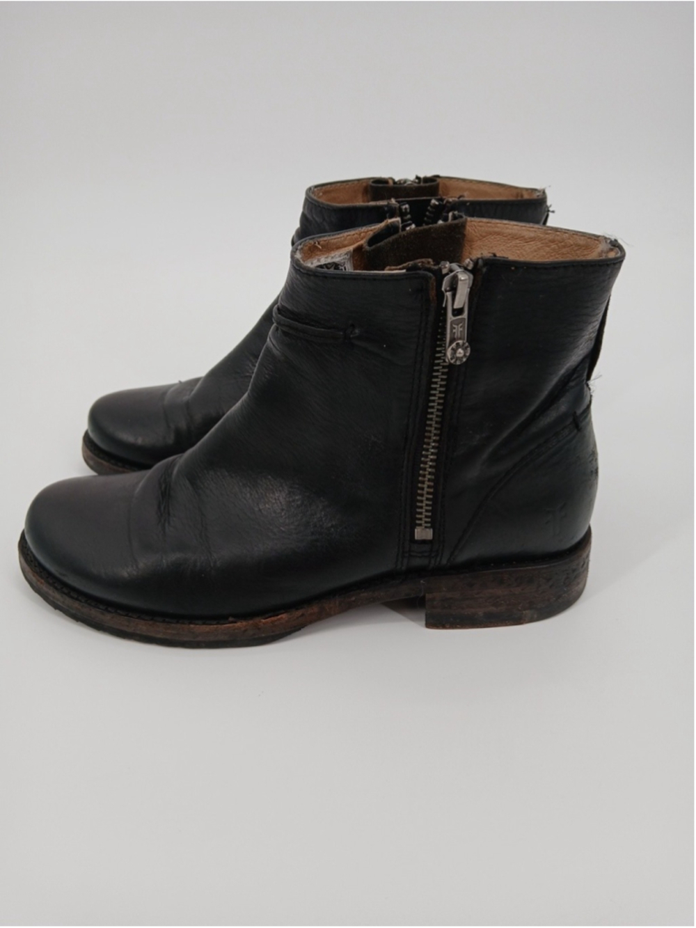 Frye Black Leather Ankle Boots Double Zippers Womens Size 7 Shoes Fall